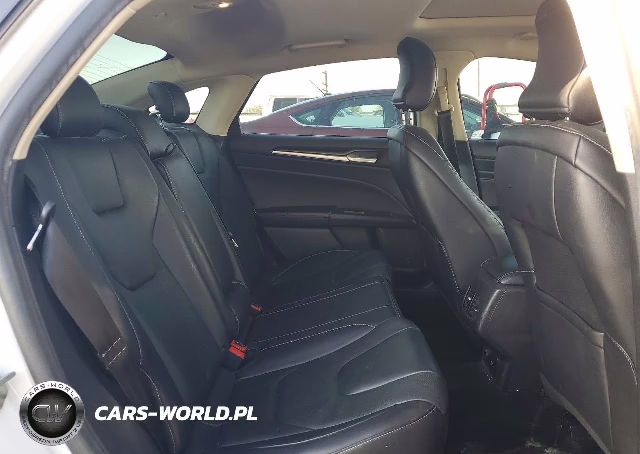 2017 Ford Fusion Titanium Phev VIN:3FA6P0SUXHR152276 - 10