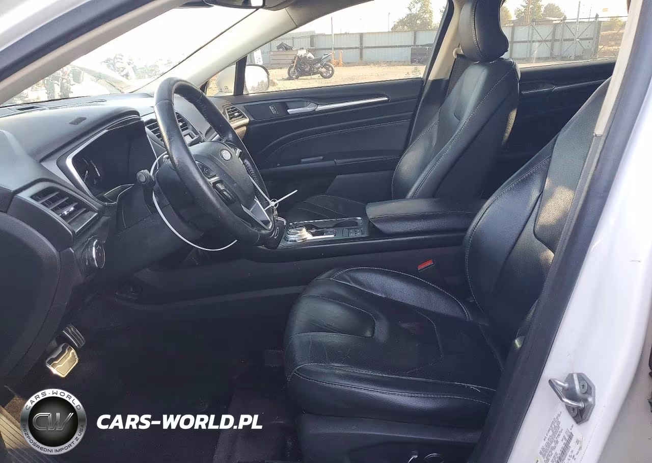 2017 Ford Fusion Titanium Phev VIN:3FA6P0SUXHR152276 - 7