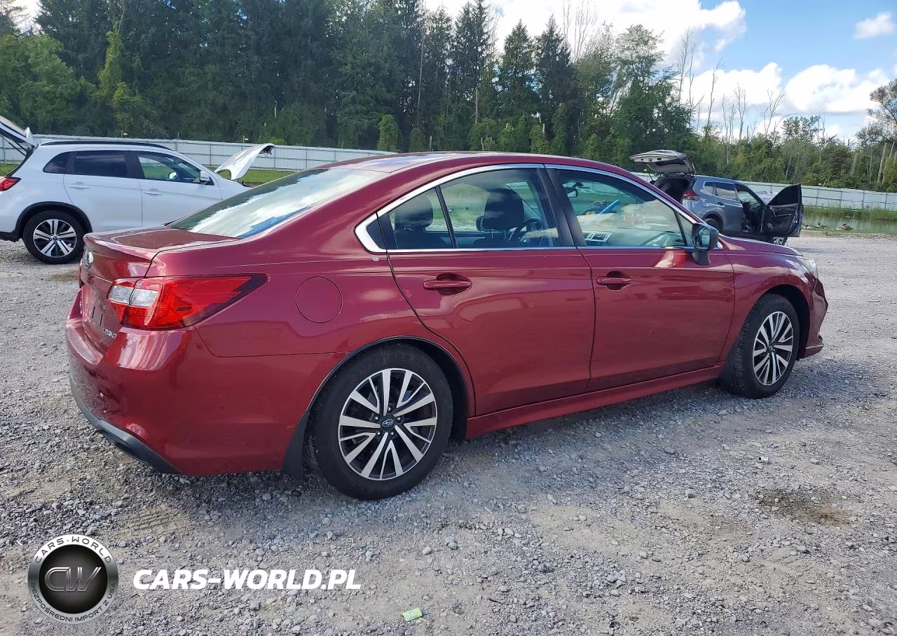 2018 Subaru Legacy 2.5I VIN:4S3BNAB67J3044918 - 3