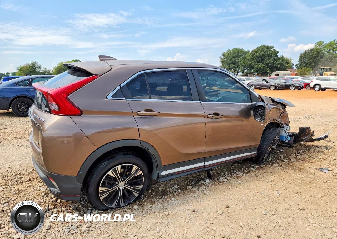 2018 Mitsubishi Eclipse Cross Se VIN:JA4AT5AA9JZ068305 - 3