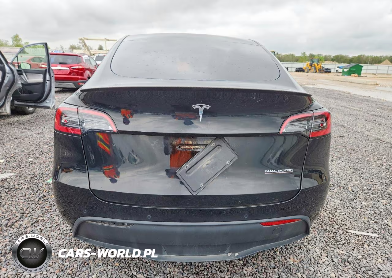 2021 Tesla Model Y VIN:5YJYGDEF2MF247773 - 6