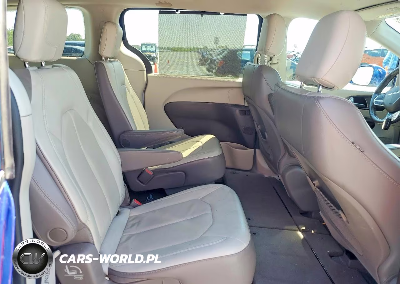 2019 Chrysler Pacifica Touring L VIN:2C4RC1BG7KR652198 - 11