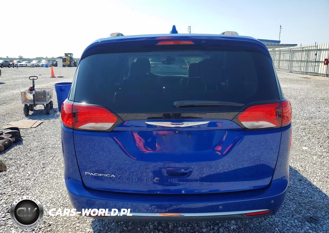 2019 Chrysler Pacifica Touring L VIN:2C4RC1BG7KR652198 - 6