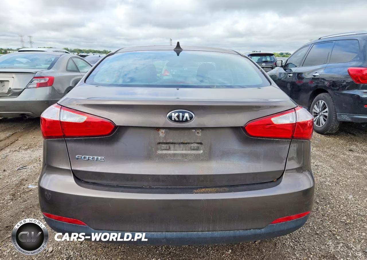 2015 Kia Forte Lx VIN:KNAFX4A60F5352374 - 6