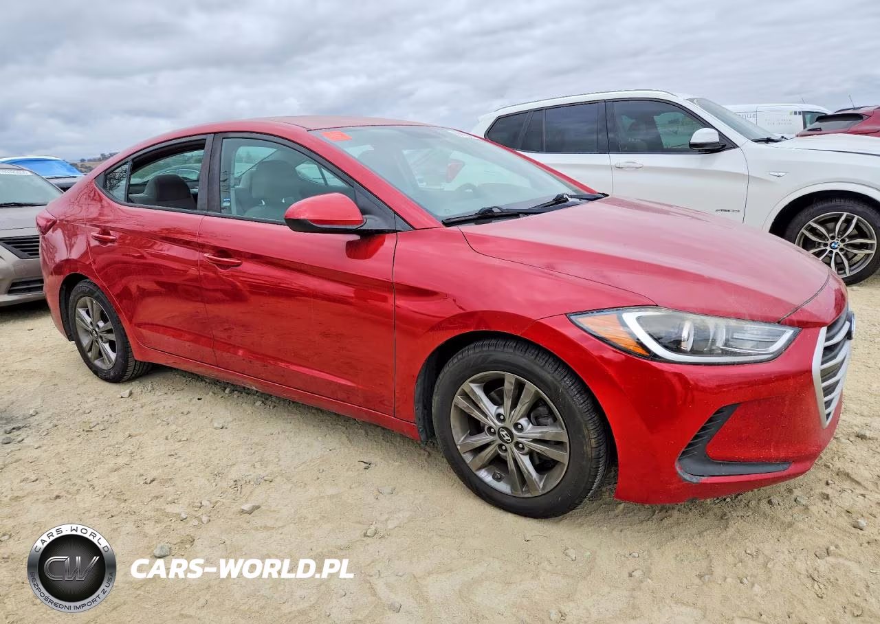 2018 Hyundai Elantra Sel VIN:5NPD84LF3JH222201 - 4
