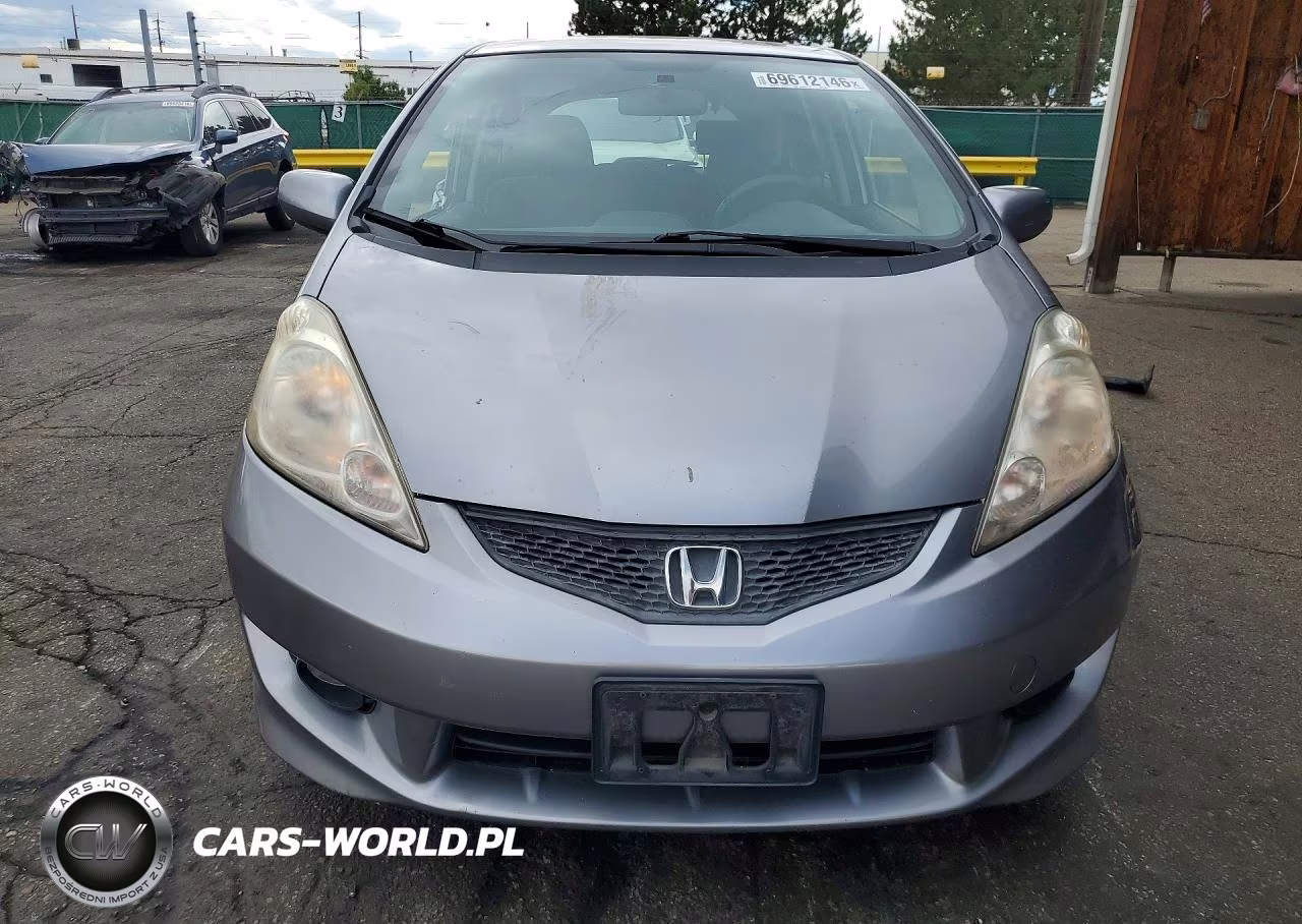 2010 Honda Fit Sport VIN:JHMGE8H68AC023435 - 5