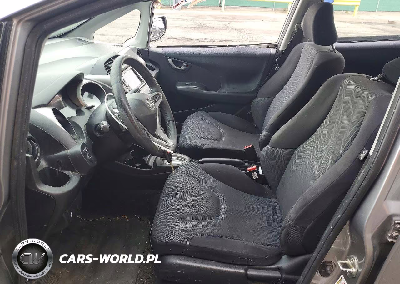 2010 Honda Fit Sport VIN:JHMGE8H68AC023435 - 7