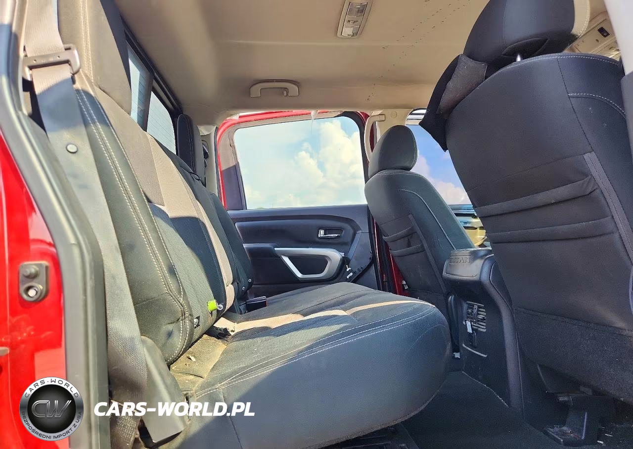 2018 Nissan Titan Sv VIN:1N6AA1E57JN535372 - 10