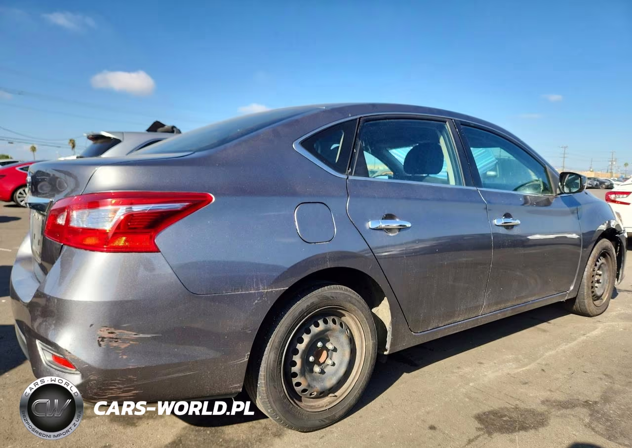 2018 Nissan Sentra S VIN:3N1AB7AP4JY300198 - 3