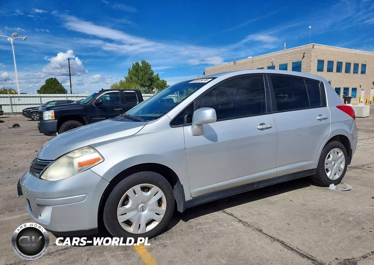 2011 Nissan Versa 1.8 S