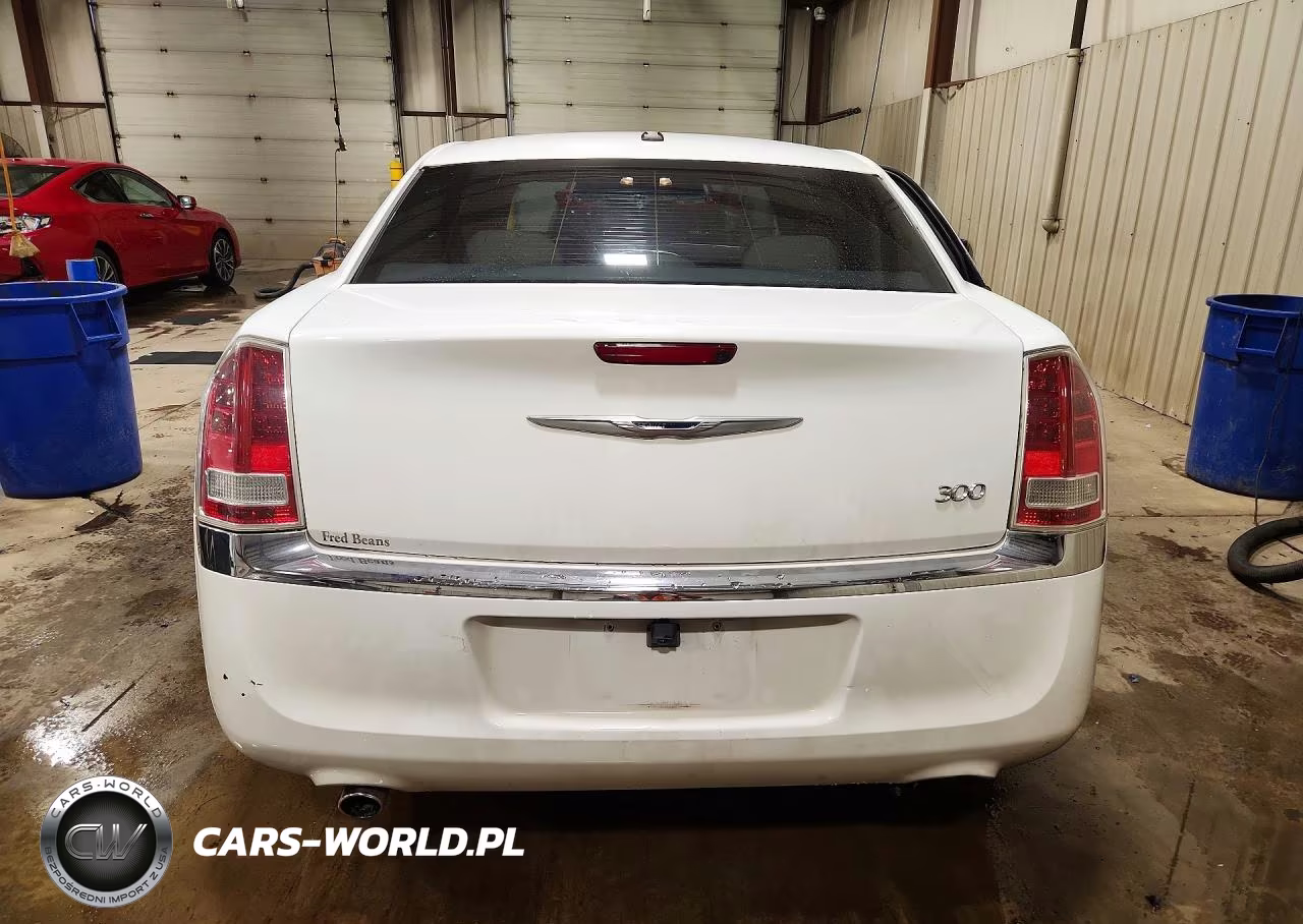 2012 Chrysler 300 VIN:2C3CCAAG5CH186192 - 6