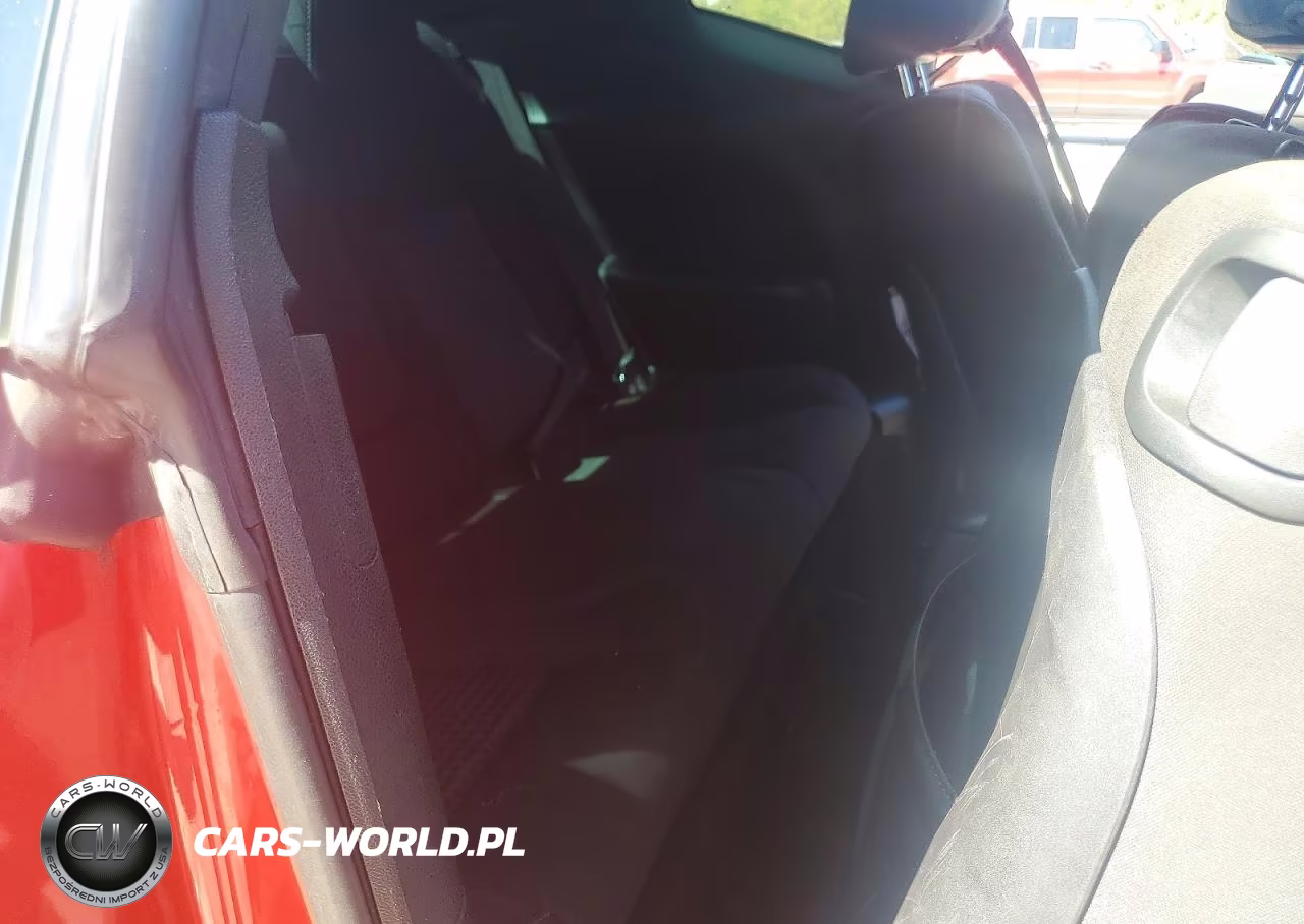 2019 Dodge Challenger Sxt VIN:2C3CDZAG7KH747941 - 10