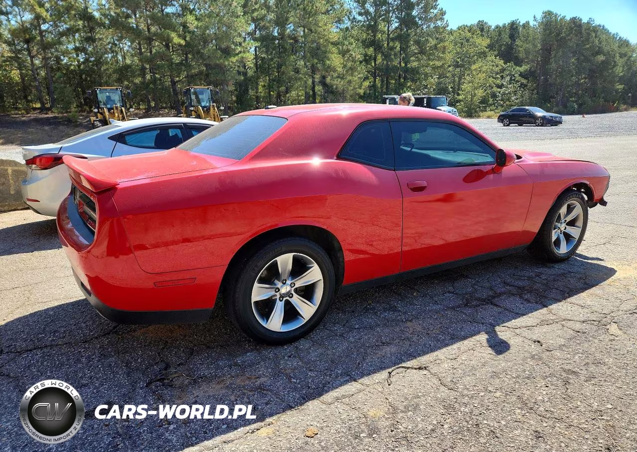2019 Dodge Challenger Sxt VIN:2C3CDZAG7KH747941 - 3