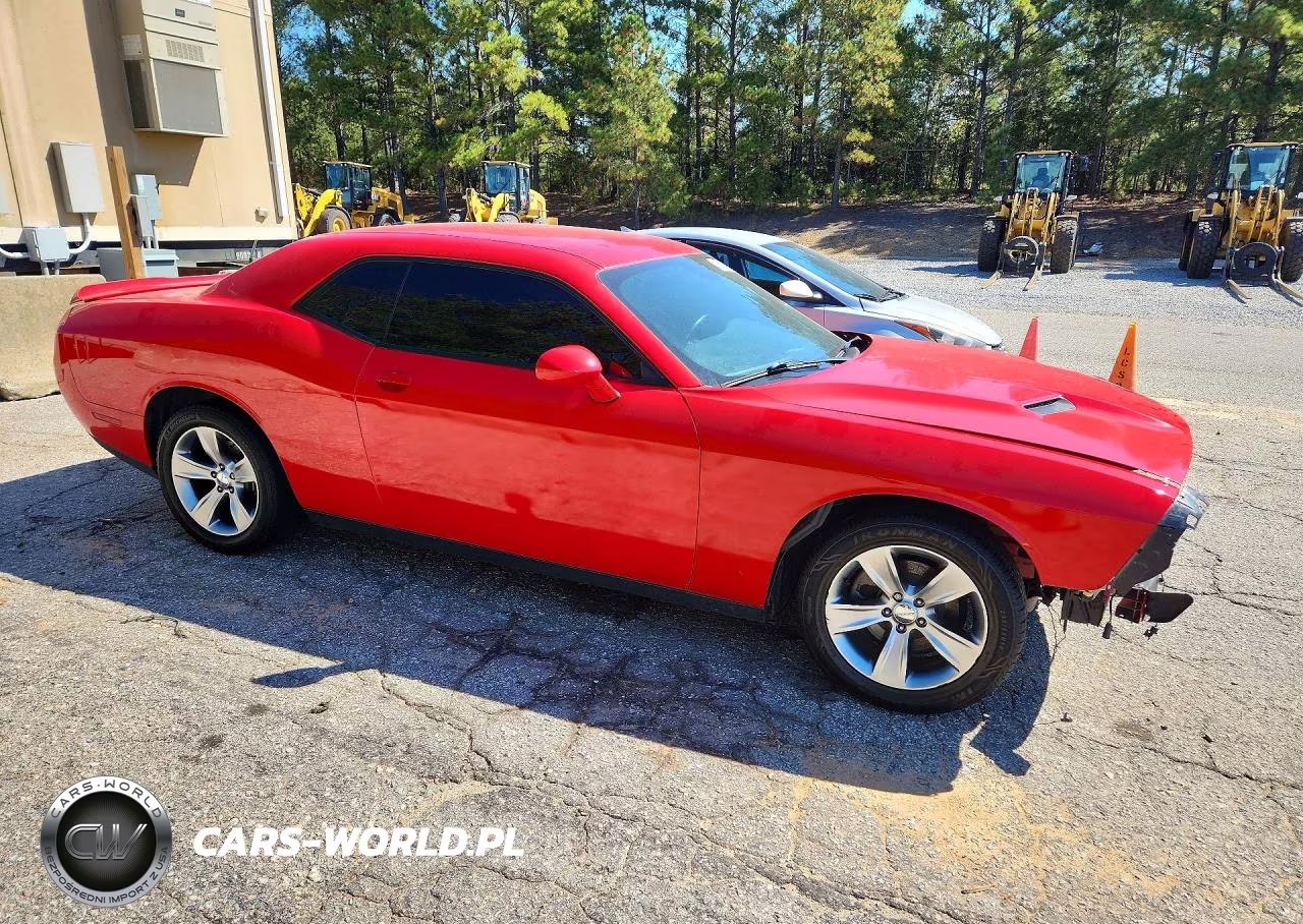 2019 Dodge Challenger Sxt VIN:2C3CDZAG7KH747941 - 4