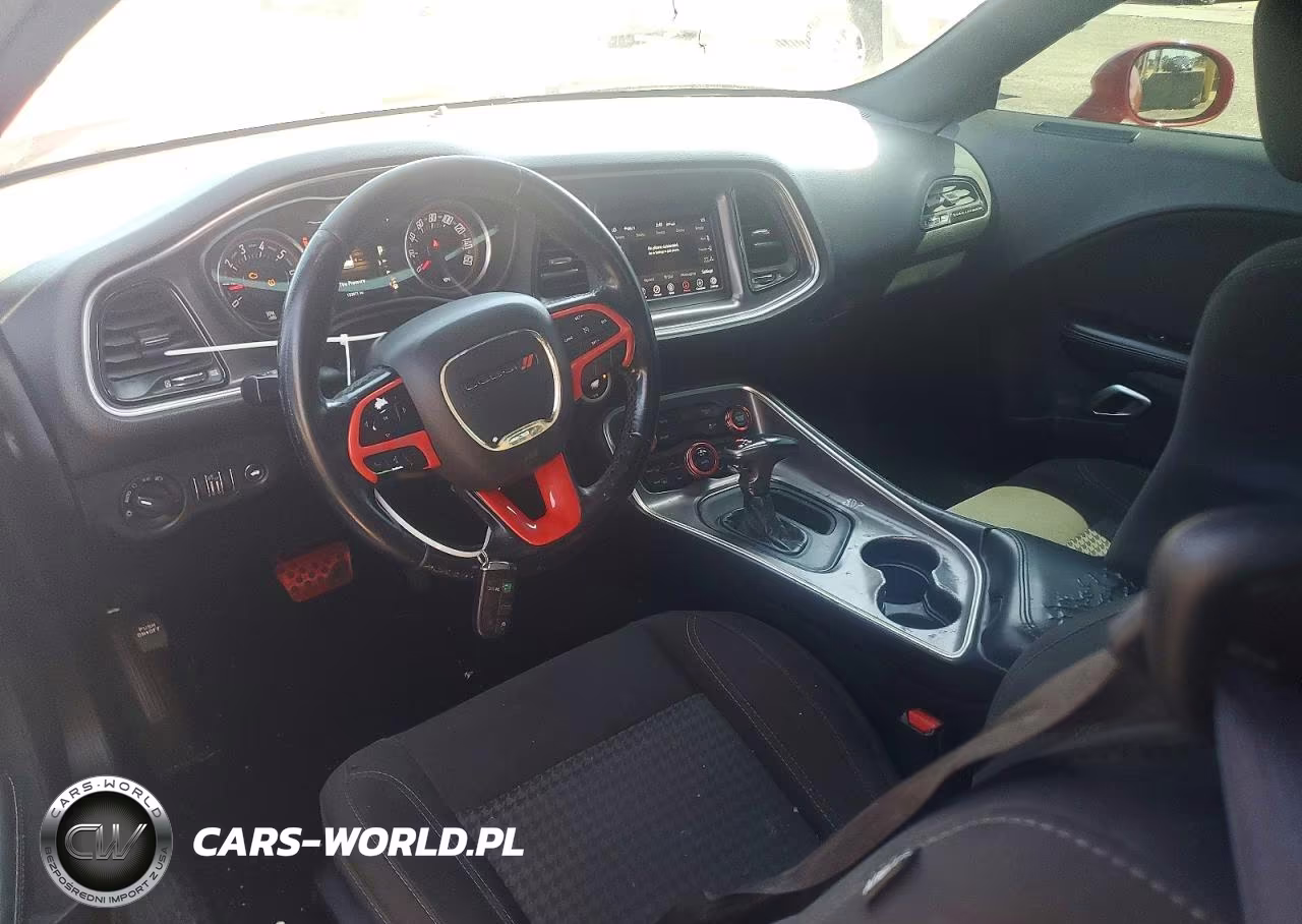 2019 Dodge Challenger Sxt VIN:2C3CDZAG7KH747941 - 8