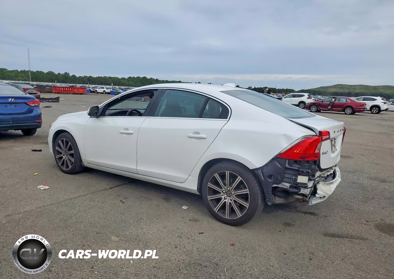 2017 Volvo S60 Platinum VIN:LYV402TM4HB153085 - 2