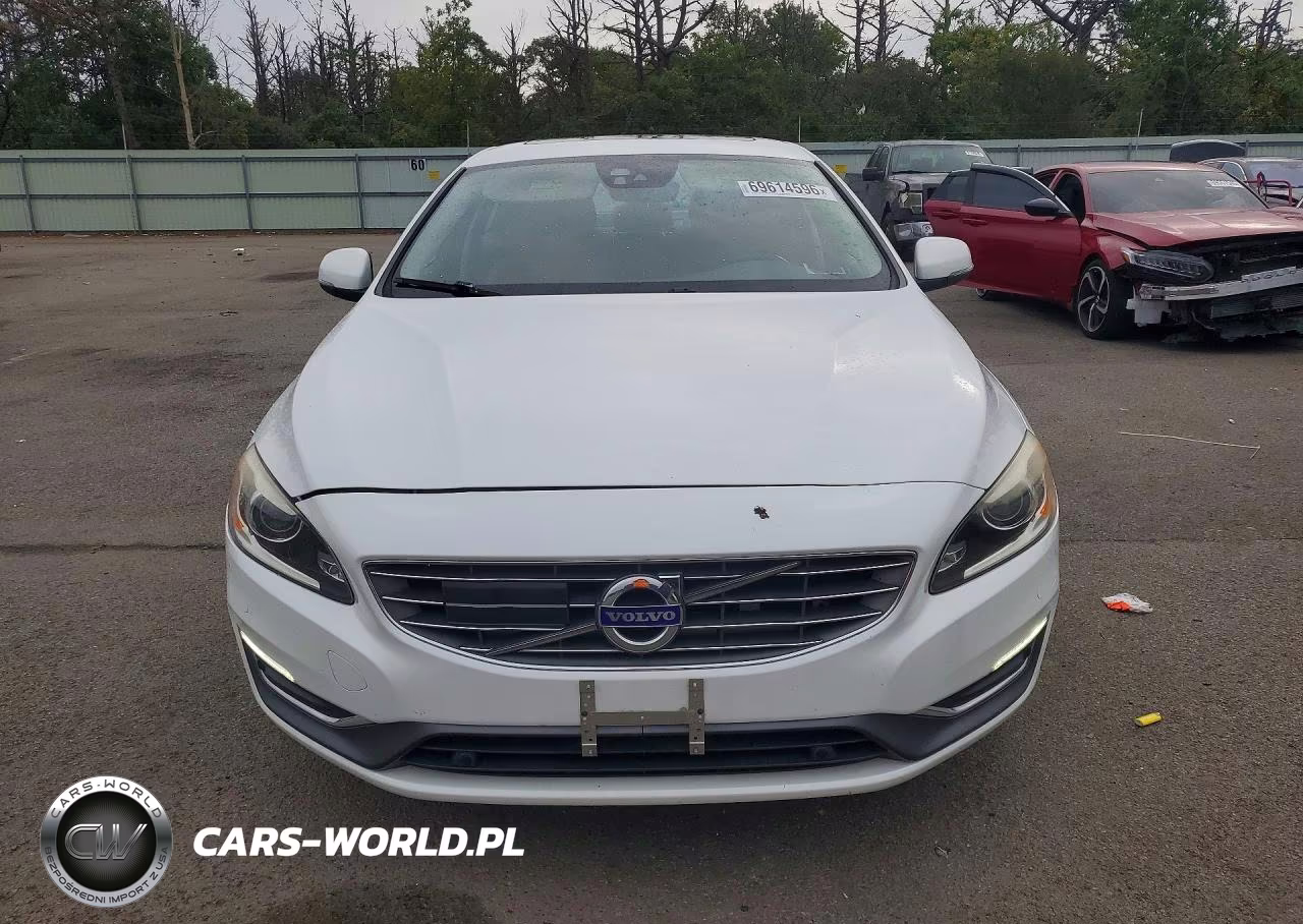 2017 Volvo S60 Platinum VIN:LYV402TM4HB153085 - 5