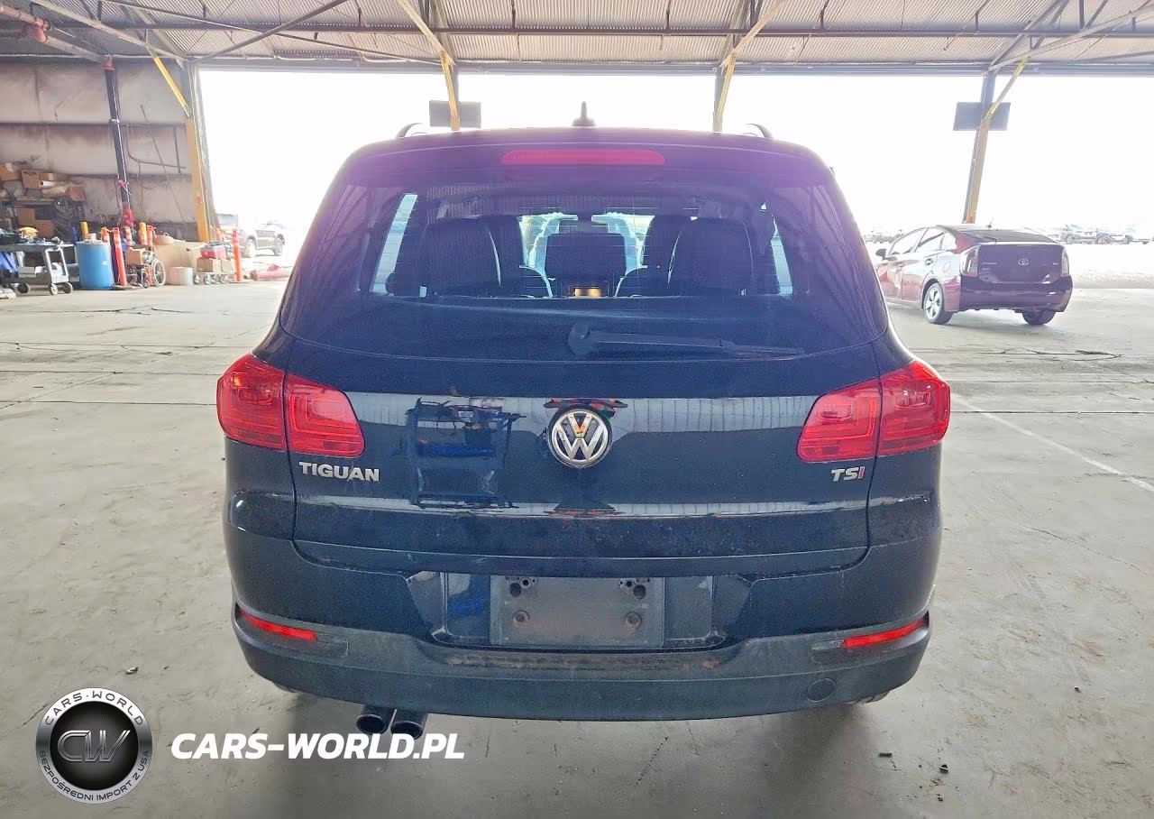 2017 Volkswagen Tiguan S VIN:WVGAV7AX6HK019934 - 6
