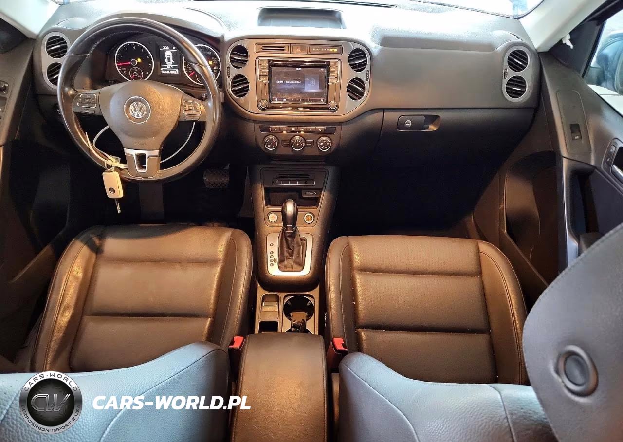 2017 Volkswagen Tiguan S VIN:WVGAV7AX6HK019934 - 8
