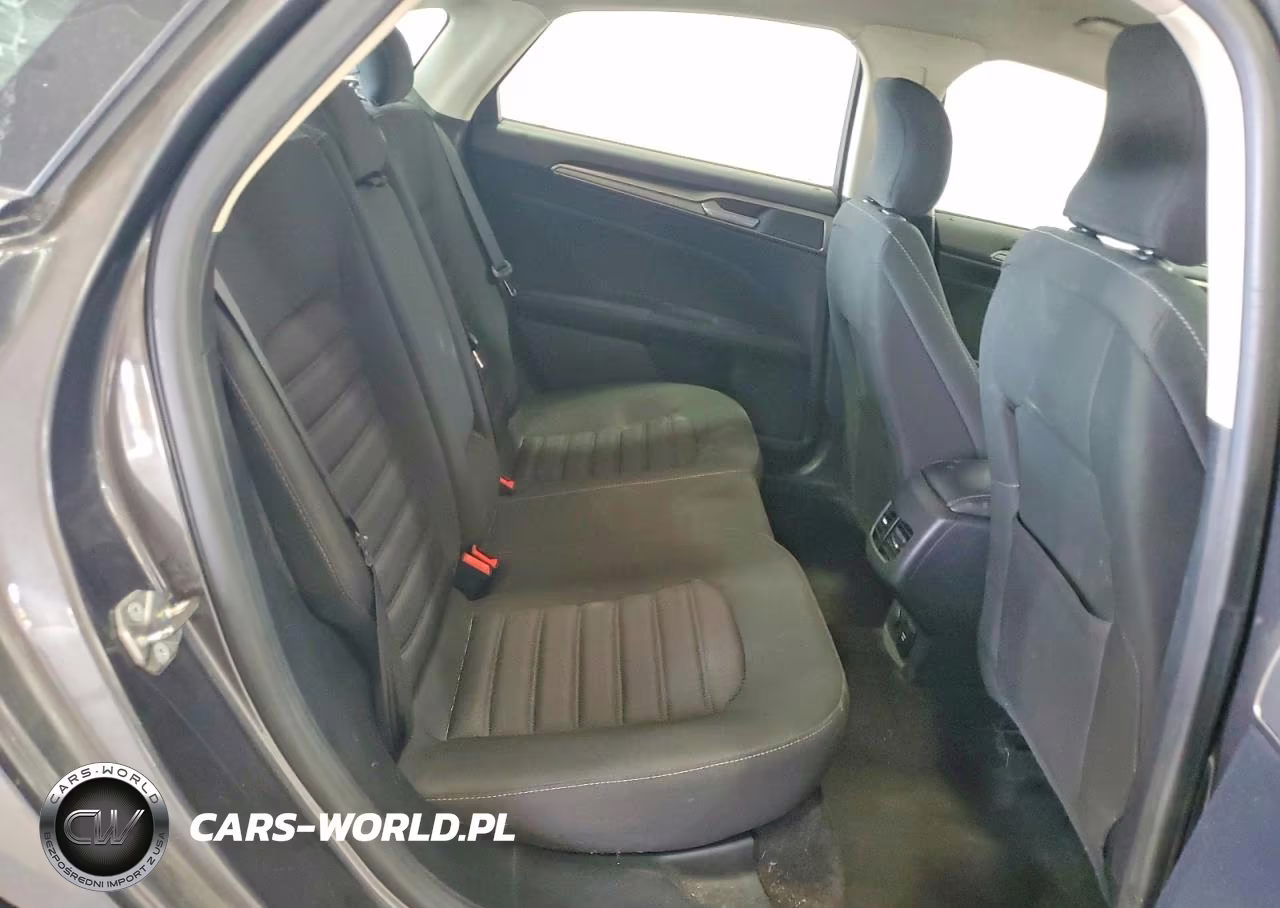 2018 Ford Fusion Se Hybrid VIN:3FA6P0LU3JR159462 - 10