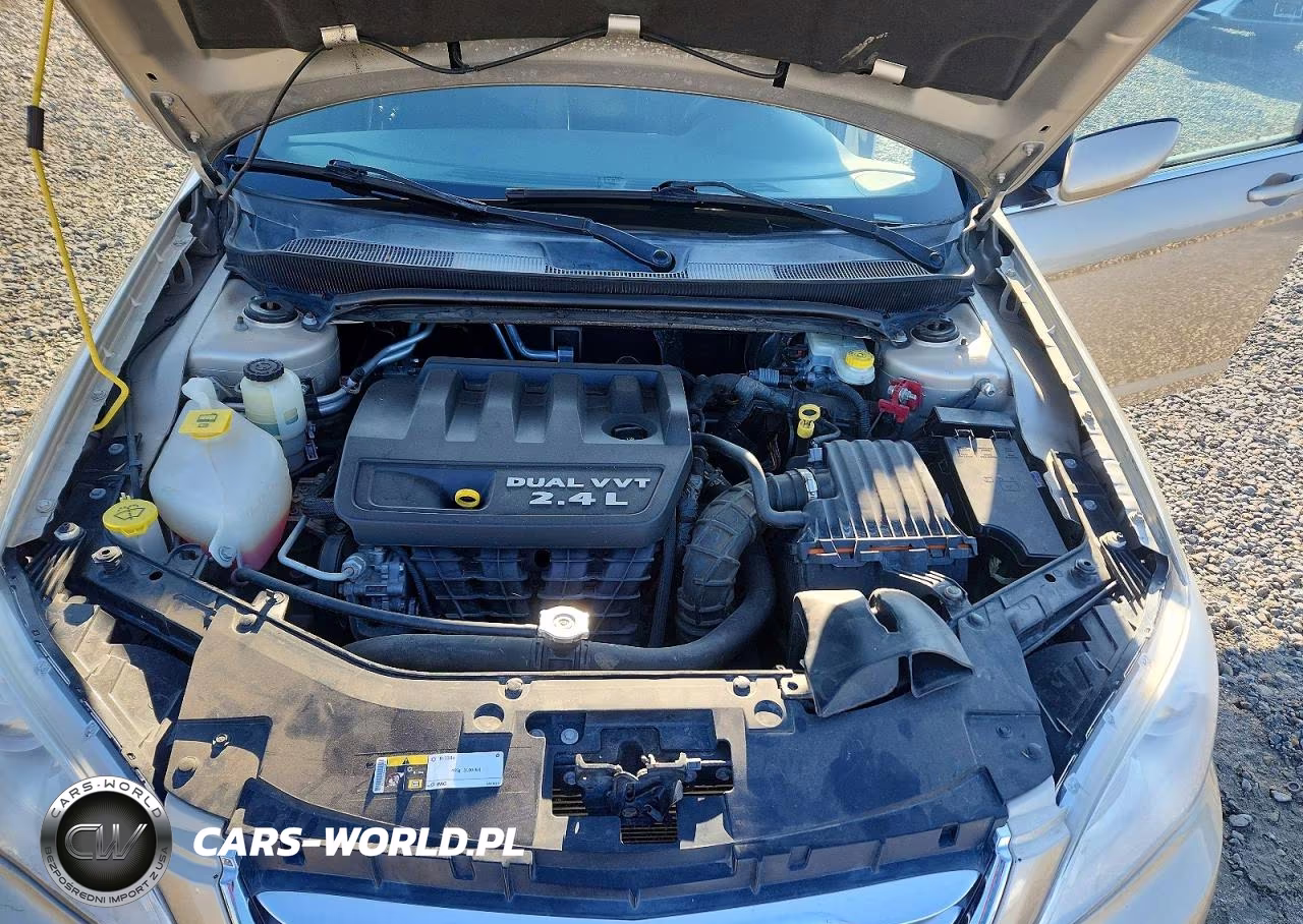2014 Chrysler 200 Touring VIN:1C3CCBAB4EN210759 - 11