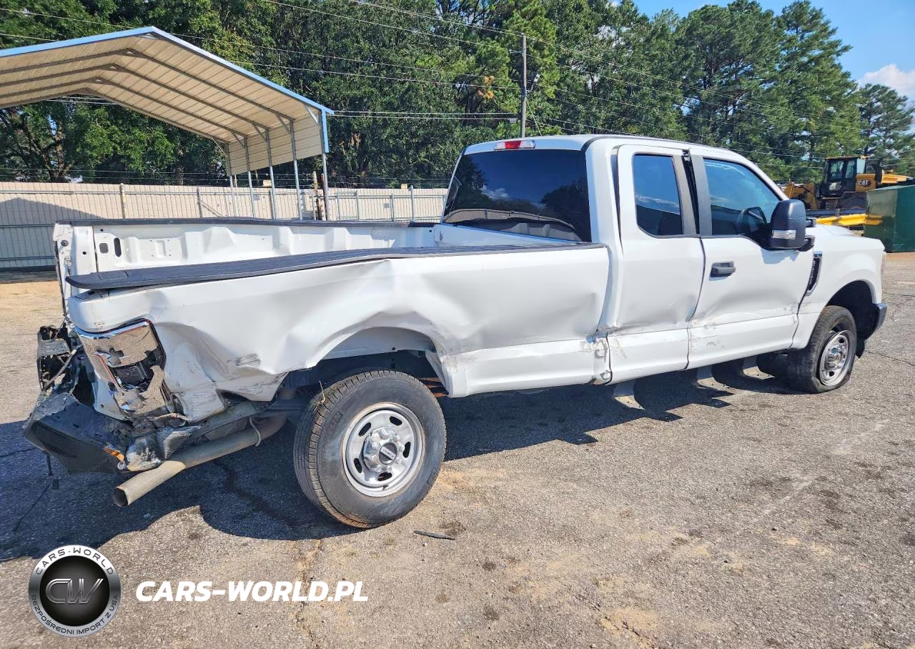 2018 Ford F250 Super Duty VIN:1FT7X2B66JEC27043 - 3