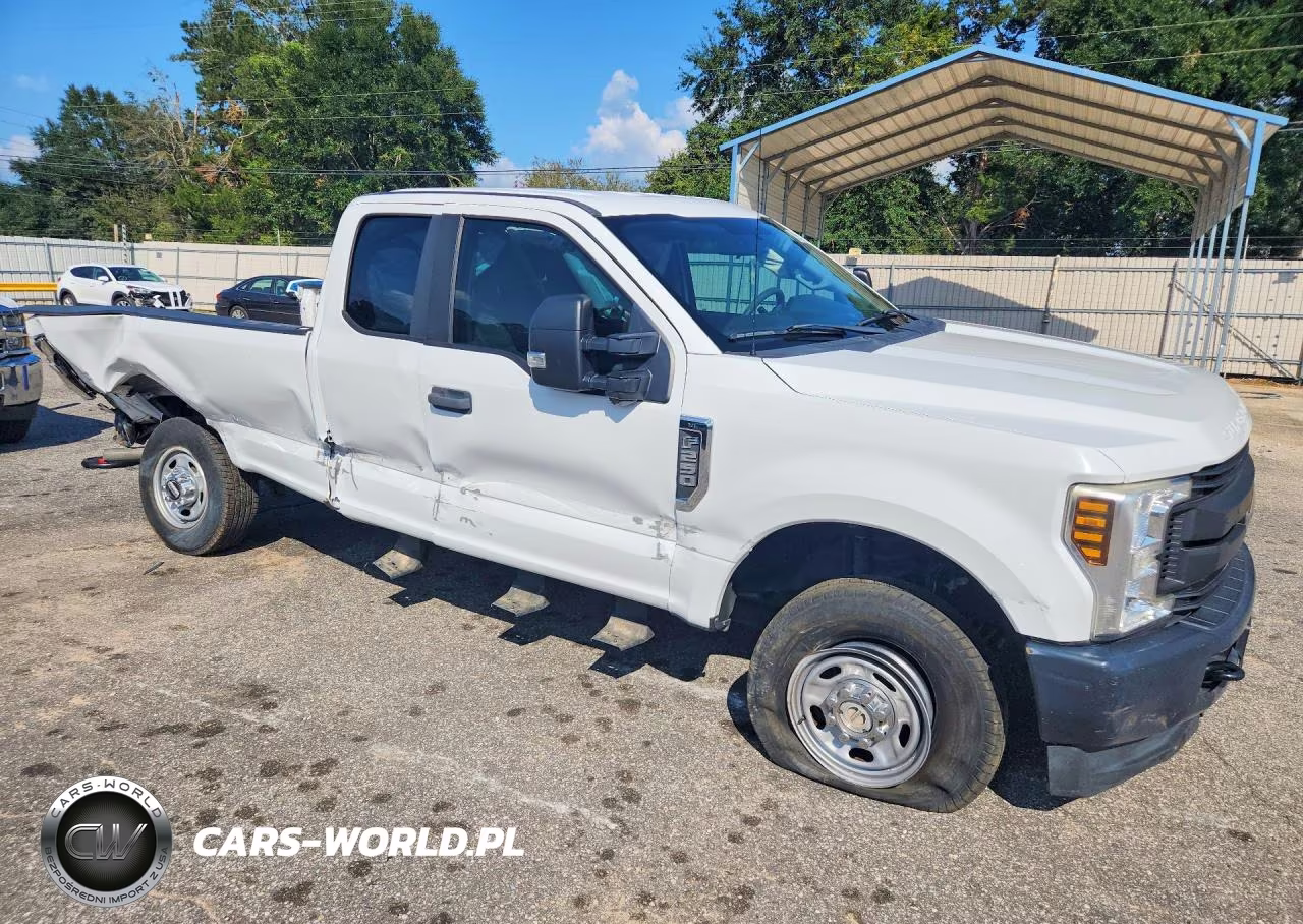 2018 Ford F250 Super Duty VIN:1FT7X2B66JEC27043 - 4