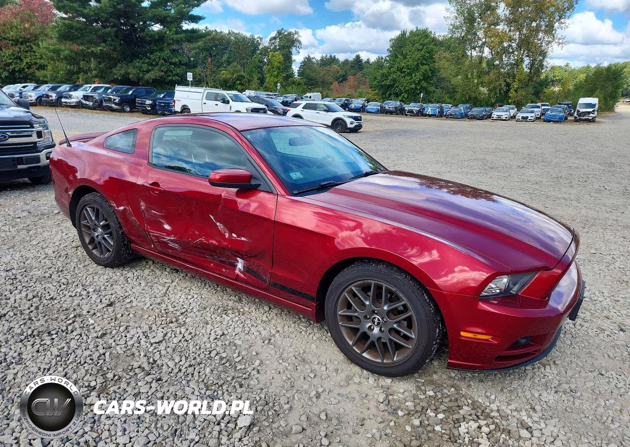 2014 Ford Mustang V6 Coupe VIN:1ZVBP8AM6E5200098 - 4