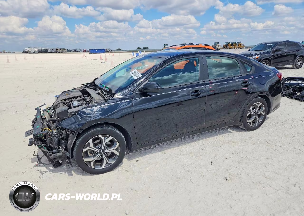 2021 Kia Forte Lxs VIN:3KPF24ADXME326575 - 1