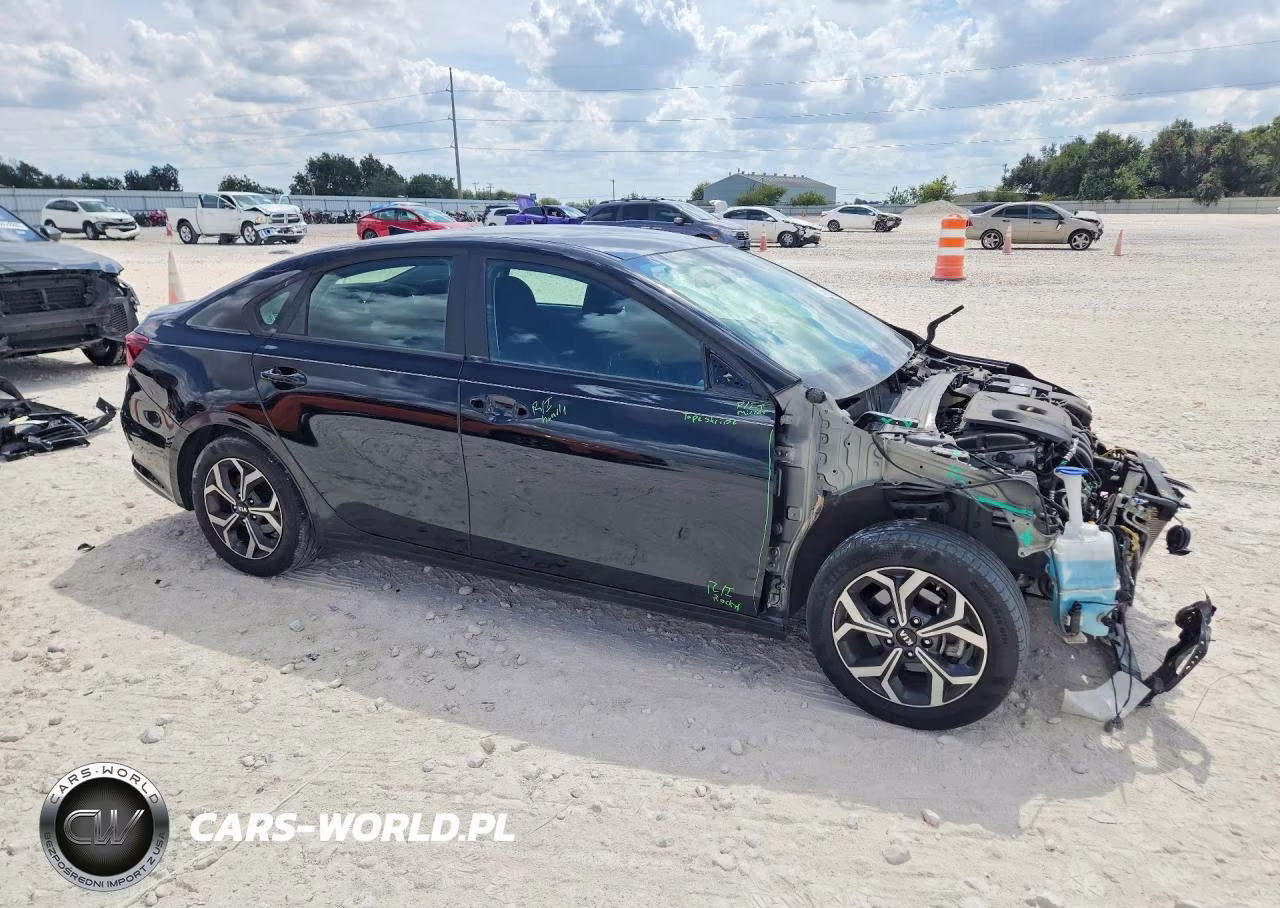 2021 Kia Forte Lxs VIN:3KPF24ADXME326575 - 4