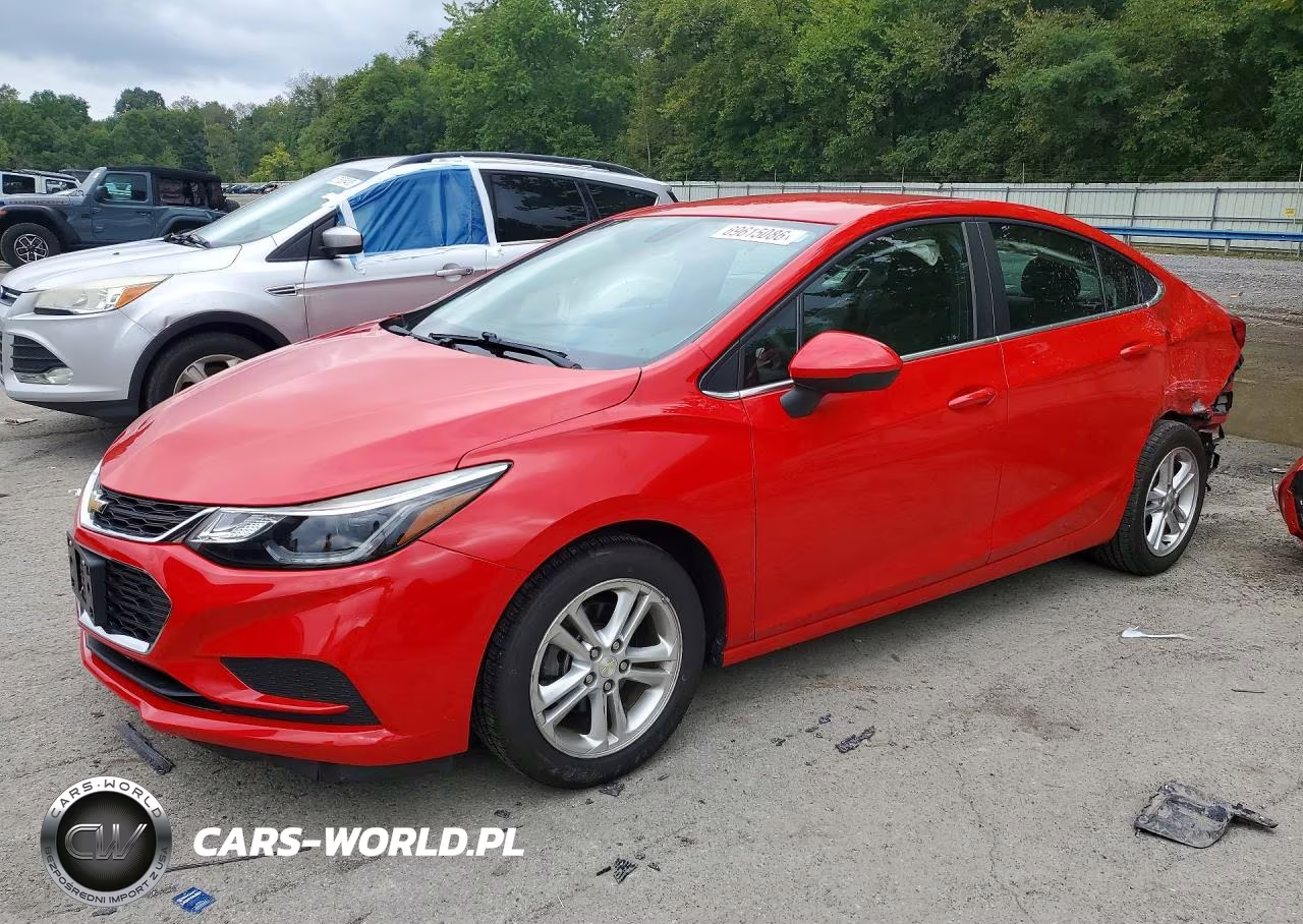 2018 Chevrolet Cruze Lt VIN:1G1BE5SM9J7127760 - 1