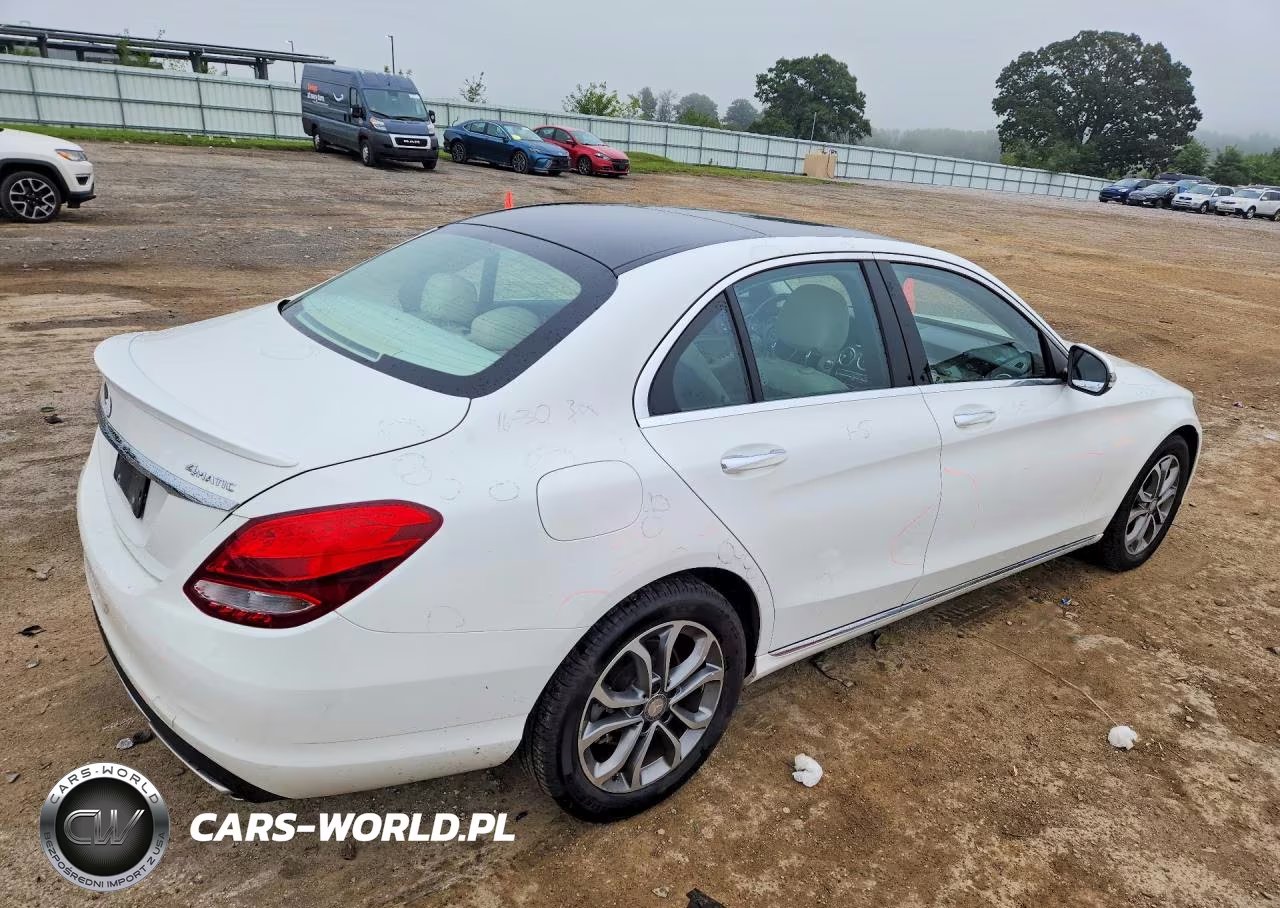 2016 Mercedes-Benz C 300 4Matic VIN:55SWF4KB4GU146832 - 3