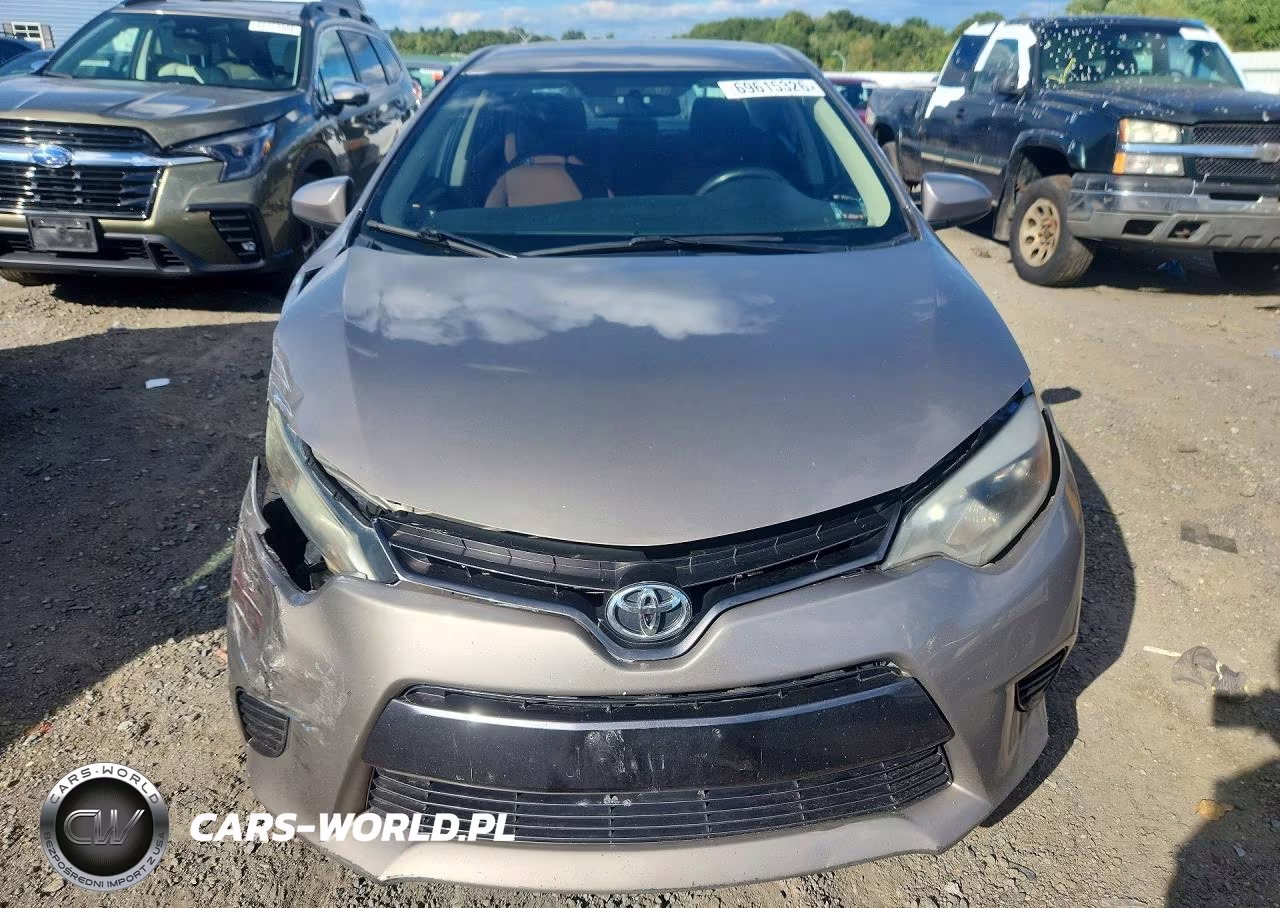 2015 Toyota Corolla Le VIN:2T1BURHE8FC436949 - 5