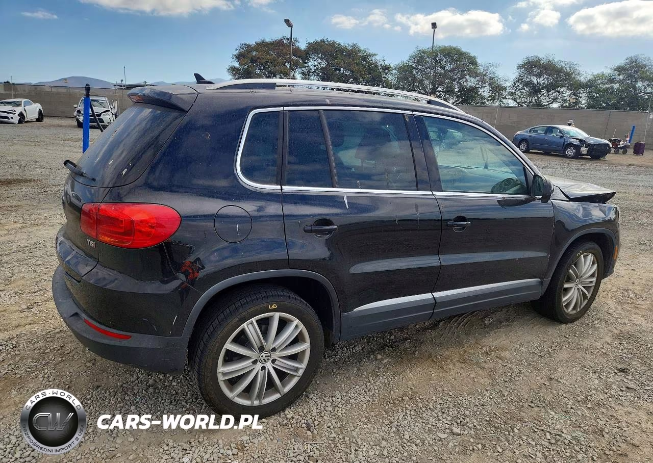 2016 Volkswagen Tiguan S VIN:WVGAV7AX0GW578838 - 3