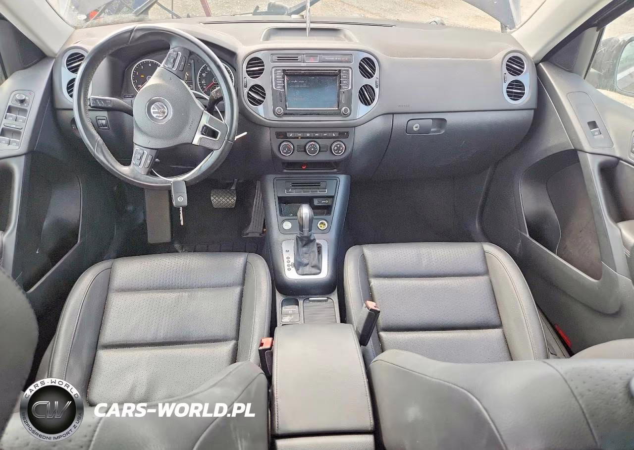 2016 Volkswagen Tiguan S VIN:WVGAV7AX0GW578838 - 8