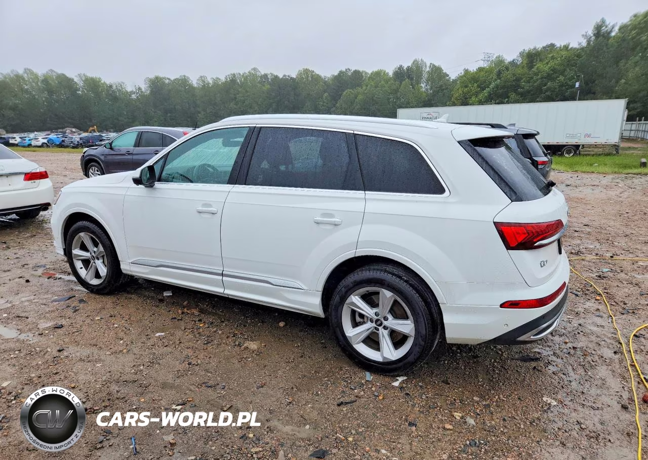 2021 Audi Q7 Premium VIN:WA1AXAF78MD033556 - 2