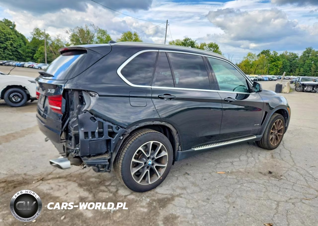 2018 BMW X5 xDrive35I VIN:5UXKR0C51JL076833 - 3
