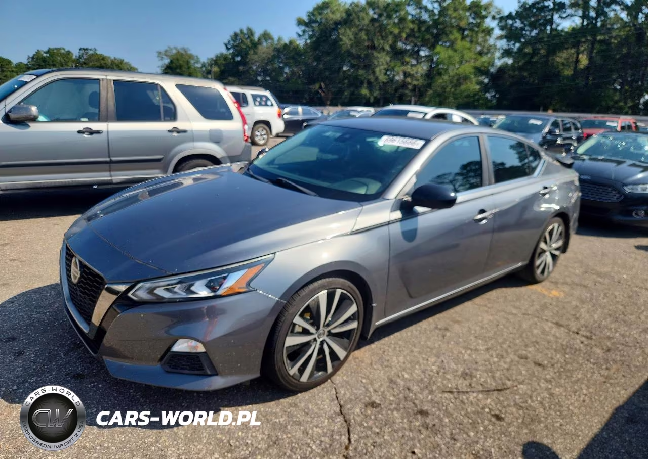 2020 Nissan Altima Sr