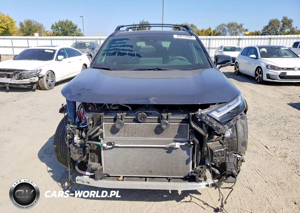 2025 Toyota Rav4 Xse VIN:JTMEB3FV9SD268397 - 5