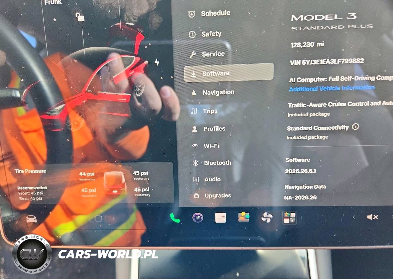 2020 Tesla Model 3 VIN:5YJ3E1EA3LF799882 - 9