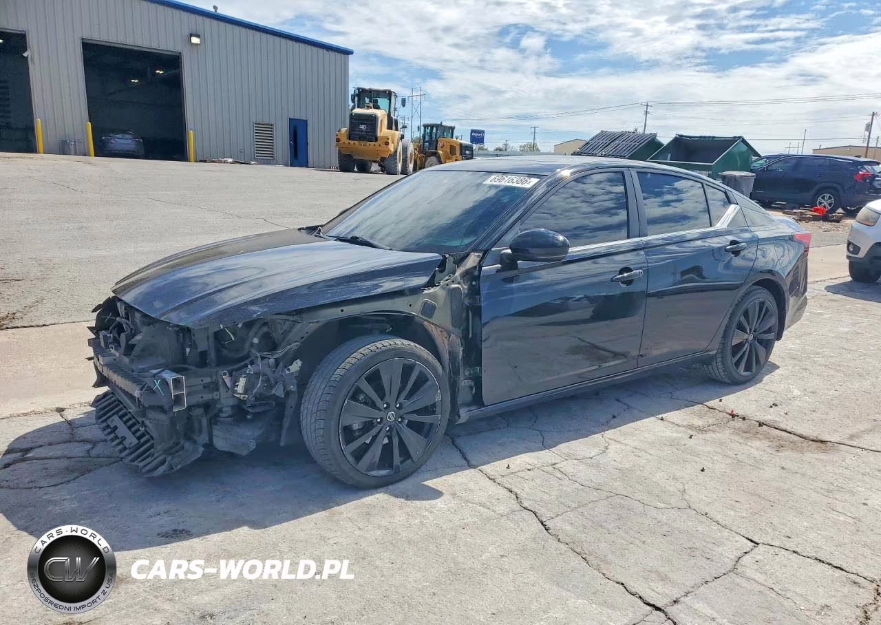 2022 Nissan Altima Sr – zdjęcie 1 z 13