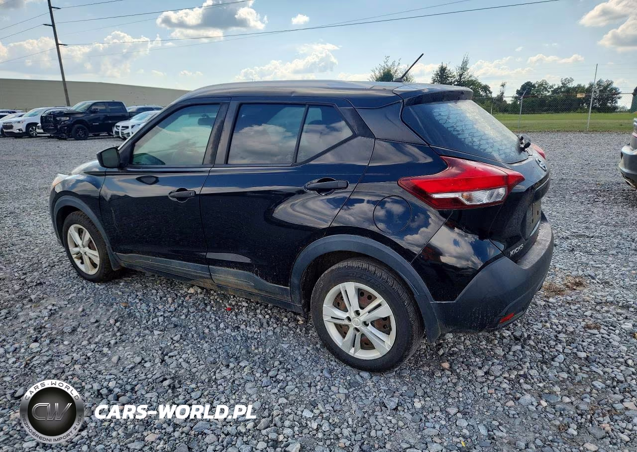 2019 Nissan Kicks S VIN:3N1CP5CU3KL481813 - 2