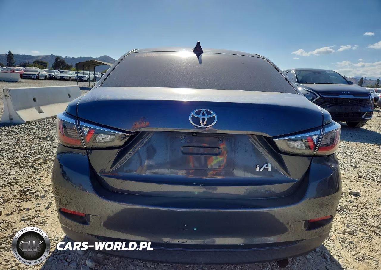 2018 Toyota Yaris Ia Base VIN:3MYDLBYV1JY313460 - 6
