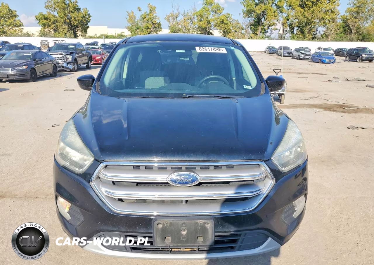 2017 Ford Escape Se VIN:1FMCU9G99HUA47991 - 5