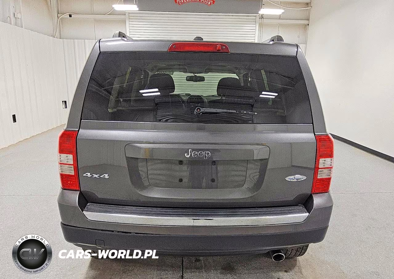 2017 Jeep Patriot Latitude VIN:1C4NJRFB3HD194964 - 6