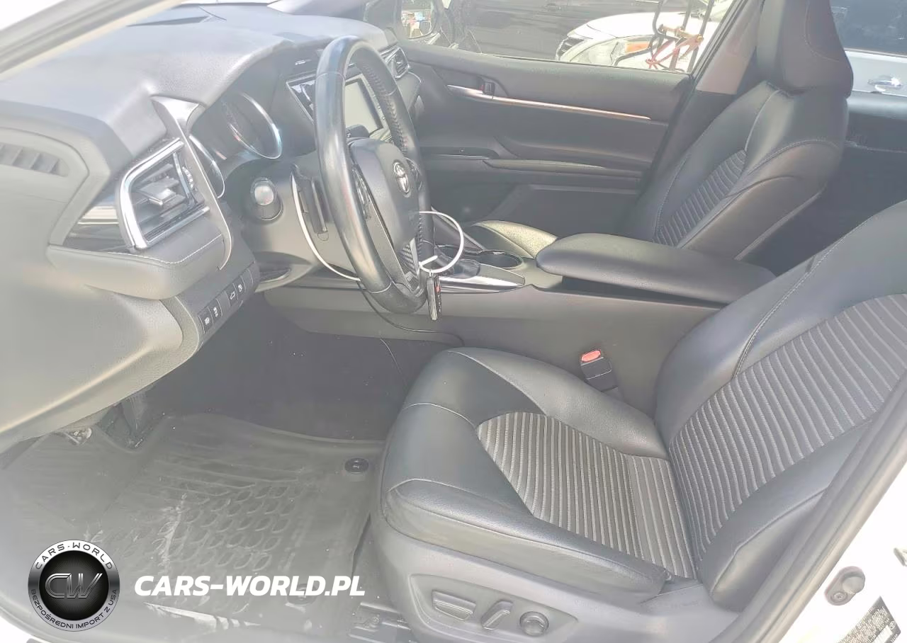 2018 Toyota Camry Se VIN:4T1B11HK6JU131196 - 7