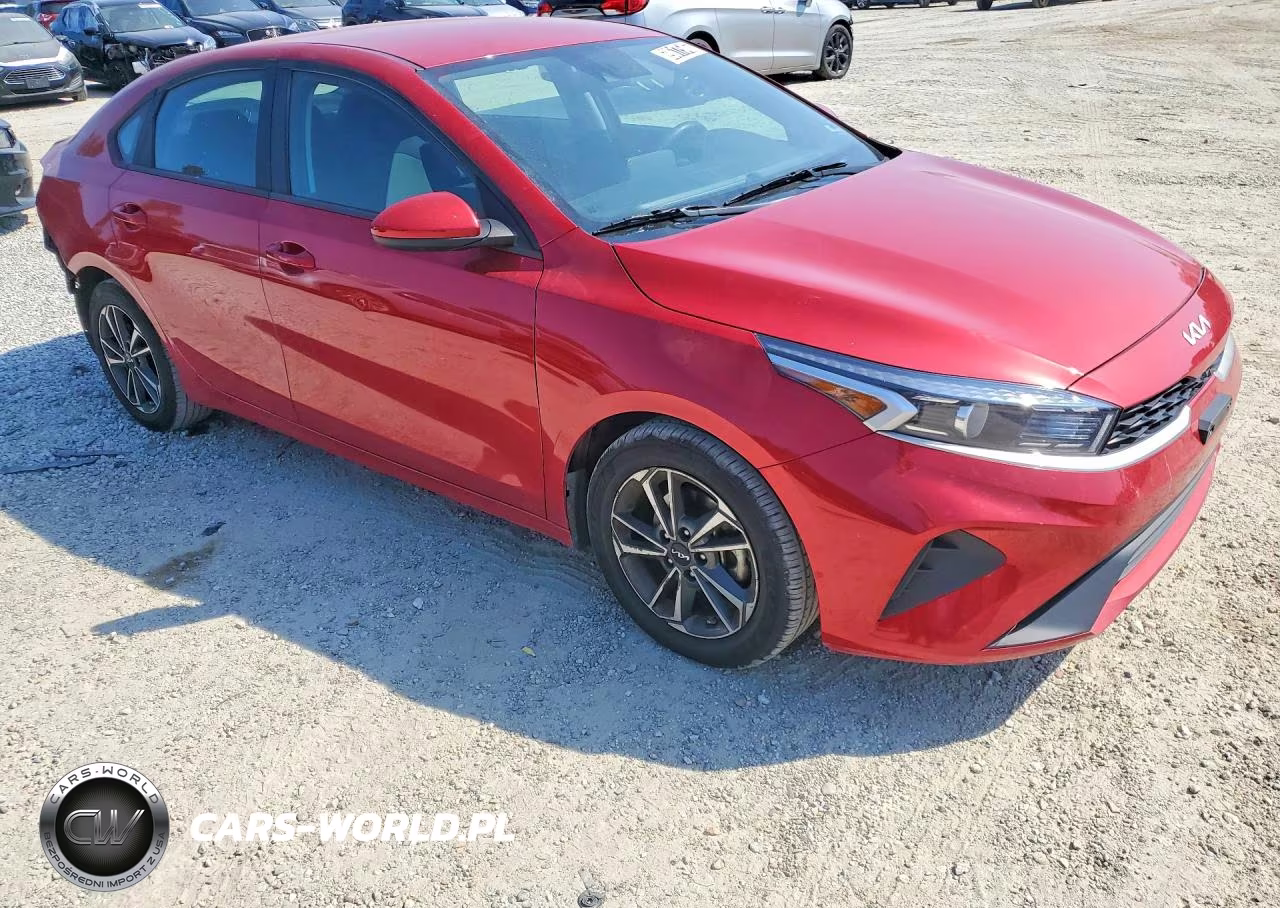 2023 Kia Forte Lxs VIN:3KPF24AD4PE581923 - 4