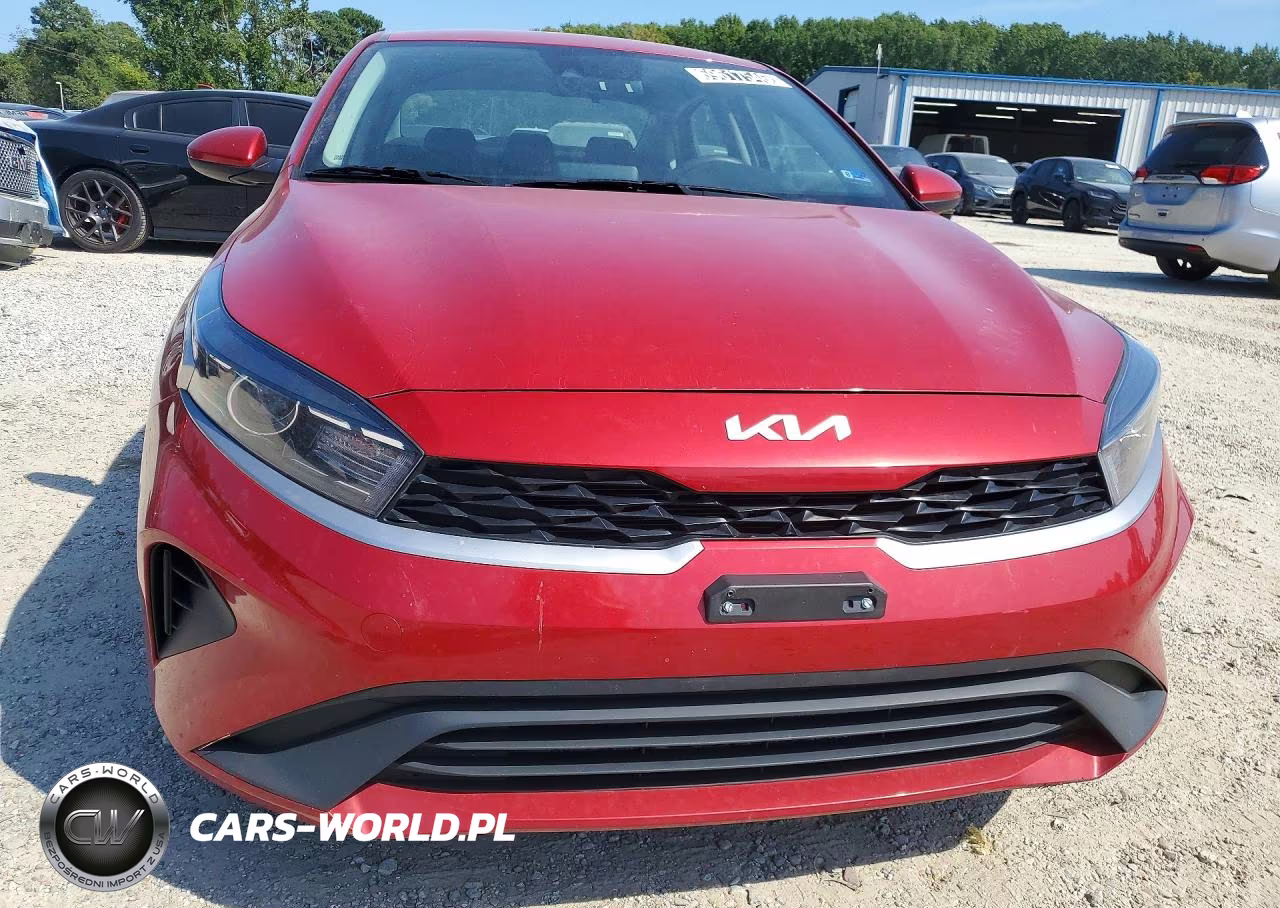 2023 Kia Forte Lxs VIN:3KPF24AD4PE581923 - 5