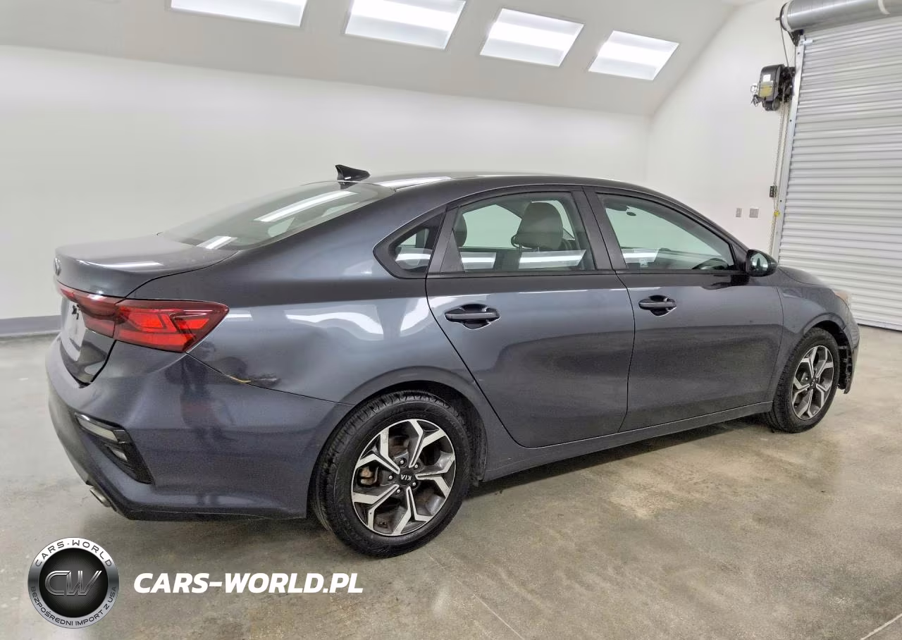 2021 Kia Forte Lxs VIN:3KPF24AD0ME315973 - 3