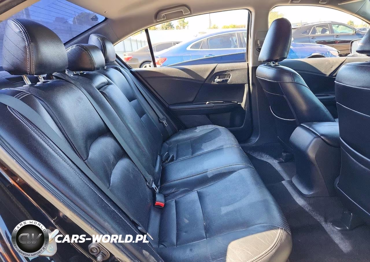 2015 Honda Accord Sport VIN:1HGCR2F56FA228574 - 10